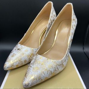 EUC Michael Kors Dorothy Flex Pump - Size 9 IOB